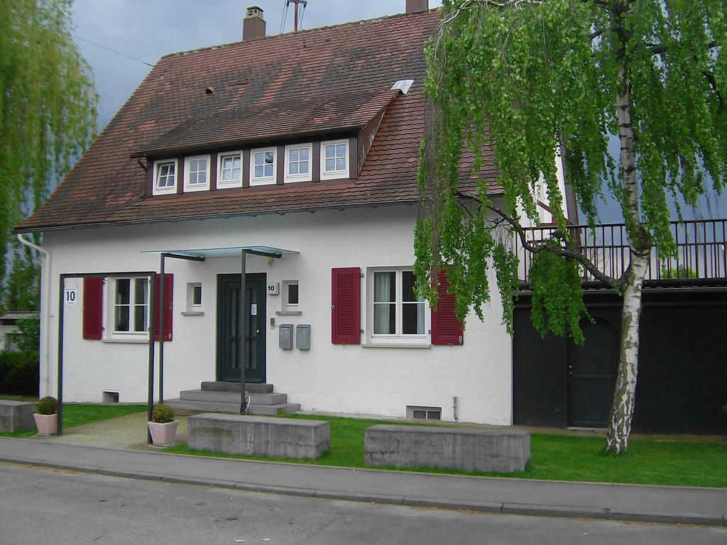 Homes and More Gästehaus - Johannesstrasse 10 - 70794 Filderstadt-Bernhausen